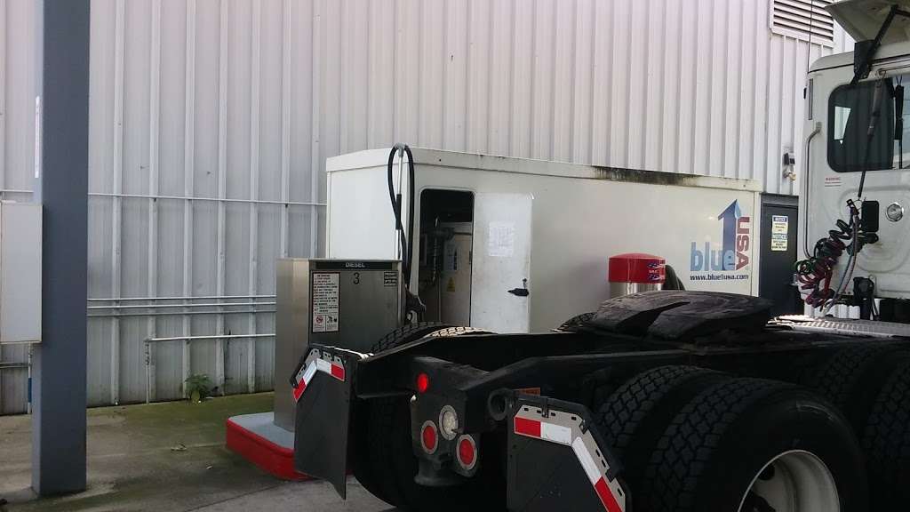 TransEdge Truck Centers | 1407 Bulldog Dr, Allentown, PA 18104, USA | Phone: (610) 395-6801