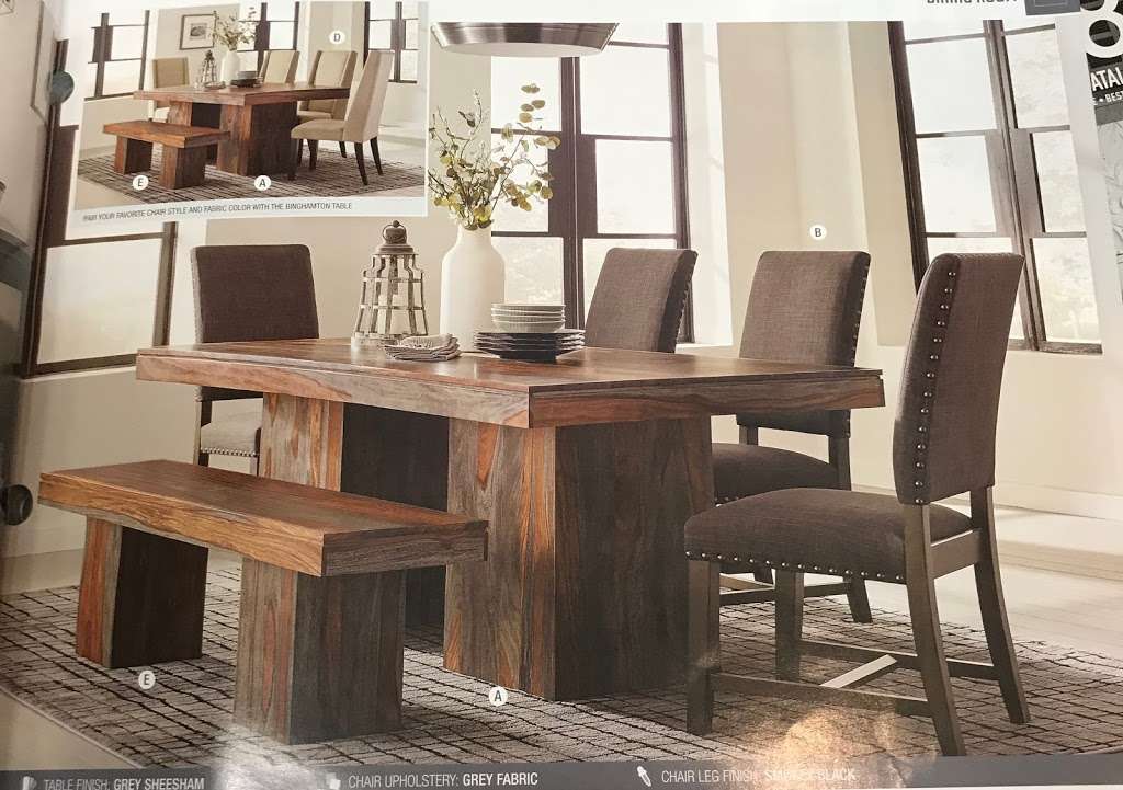 Family Furniture & More | 2314 Rapids Dr, Racine, WI 53404, USA | Phone: (262) 632-2222