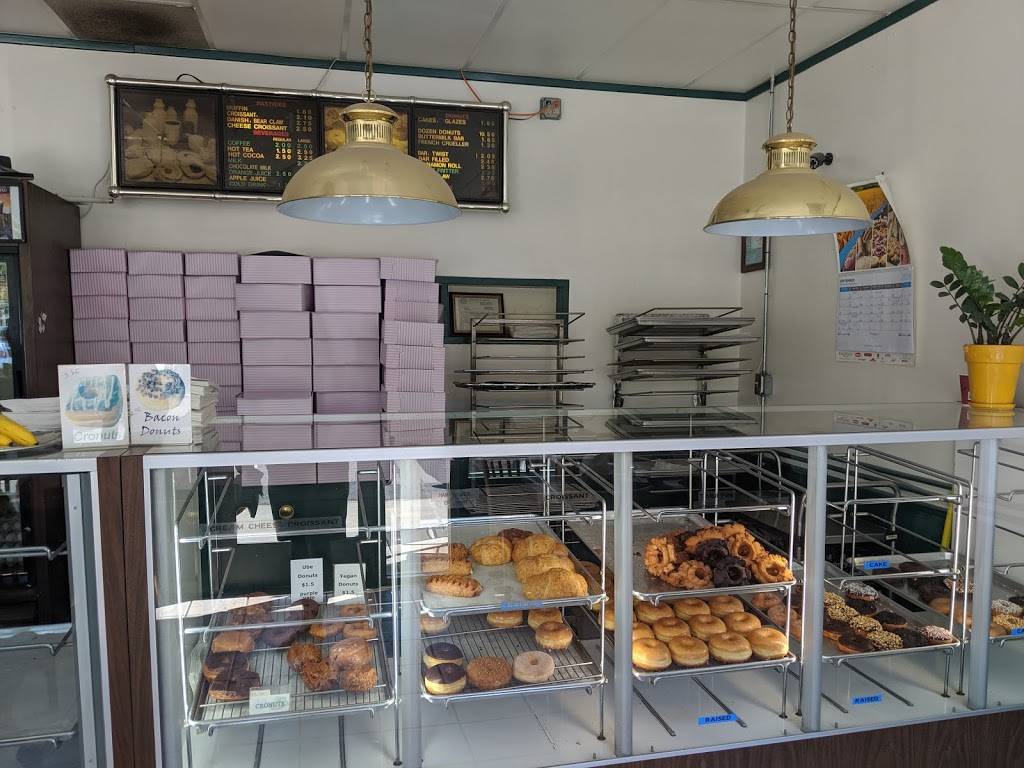 Martys Donuts | 350 W Maude Ave, Sunnyvale, CA 94085, USA | Phone: (408) 735-0690