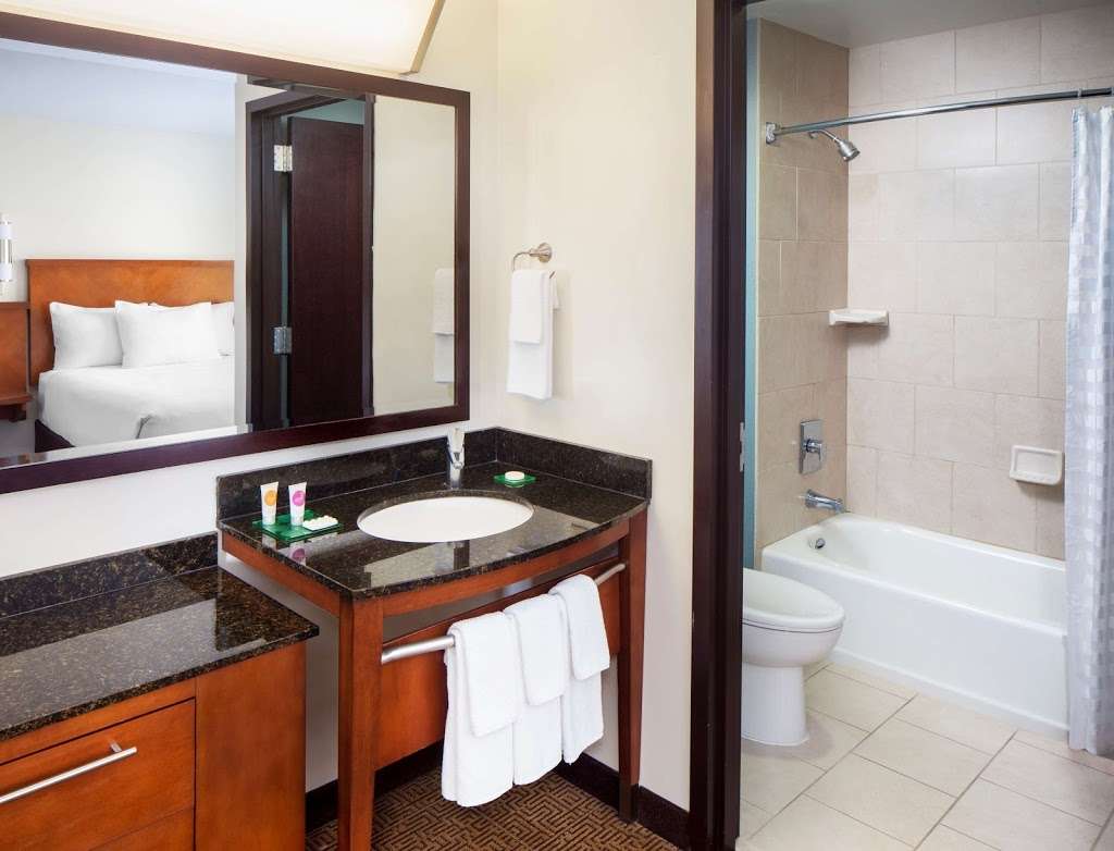 Hyatt Place Phoenix/Mesa | 1422 W, Bass Pro Dr, Mesa, AZ 85201, USA | Phone: (480) 969-8200