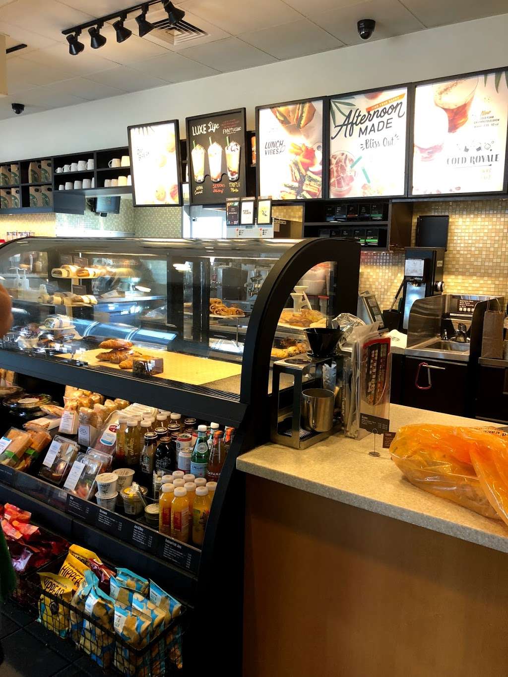 Starbucks | 8515 Gulf Fwy, Houston, TX 77017, USA | Phone: (713) 946-1399