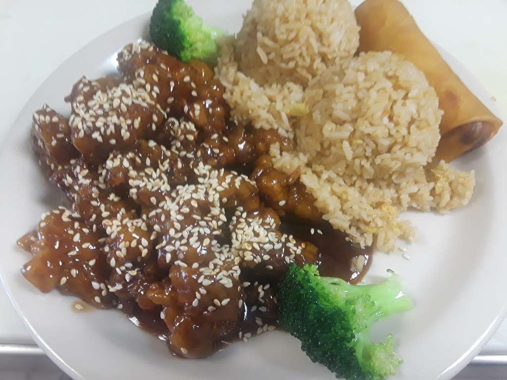 Sesame Express Chinese and Mexican Food | 910 S Hampton Rd, Dallas, TX 75208, USA | Phone: (214) 941-3334