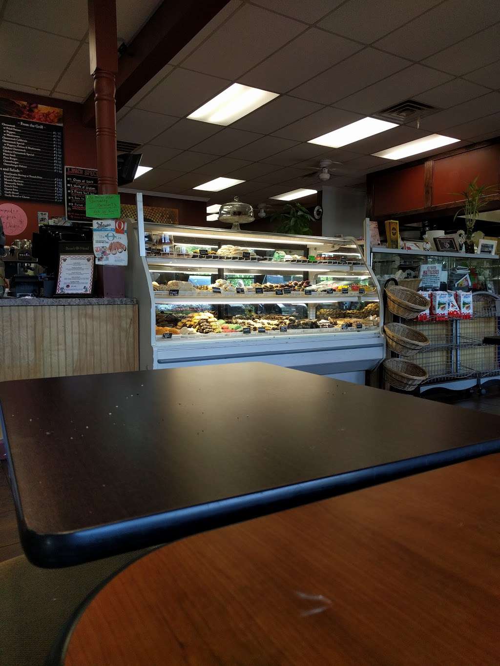 Dolce Bagel & Pizza Cafe | 830 W Bay Ave #2, Barnegat, NJ 08005, USA | Phone: (609) 488-5203