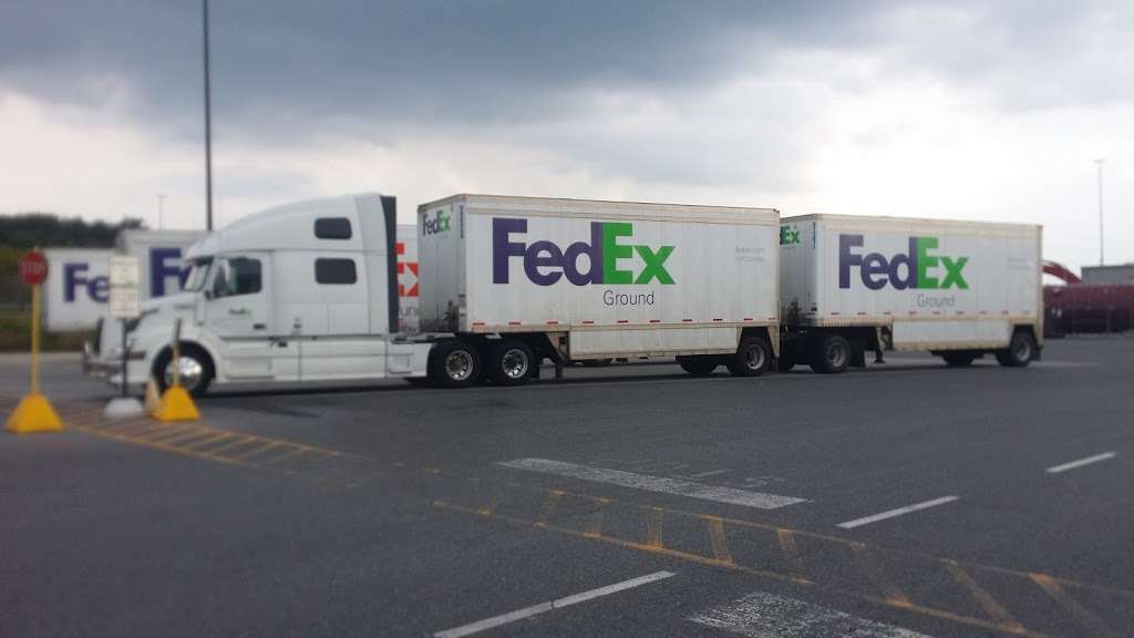 FedEx Ground | 11825 New Gate Blvd, Hagerstown, MD 21740, USA | Phone: (800) 463-3339