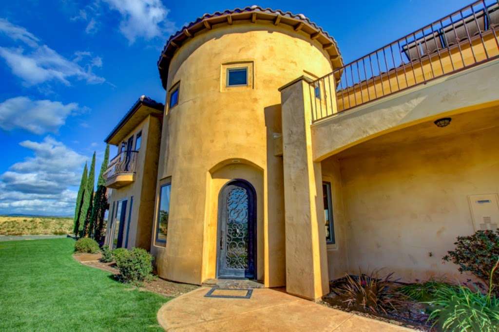 Temecula Vacation Rentals | 35601 Glen Oaks Rd, Temecula, CA 92592, USA | Phone: (951) 237-2273