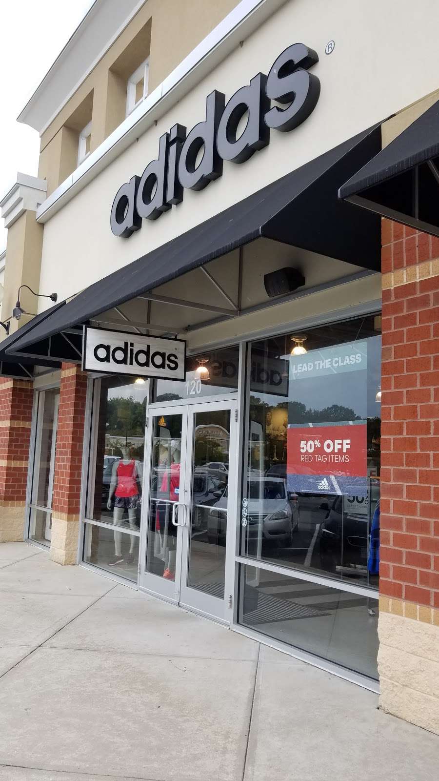 adidas Outlet | 120 Outlet Center Dr Suite F115, Queenstown, MD 21658 | Phone: (410) 827-4495