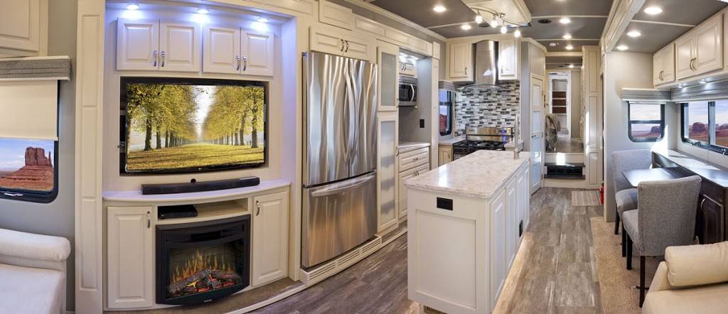 Luxe Luxury Fifth Wheels-Texas - Display Only - Appointment Only | 7960 Rodeo Trail #430, Mansfield, TX 76063, USA | Phone: (844) 284-6678