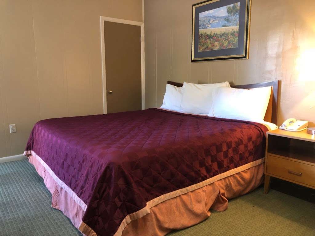 Budget Inn | 4111 Crain Hwy, Upper Marlboro, MD 20772, USA | Phone: (301) 627-2969