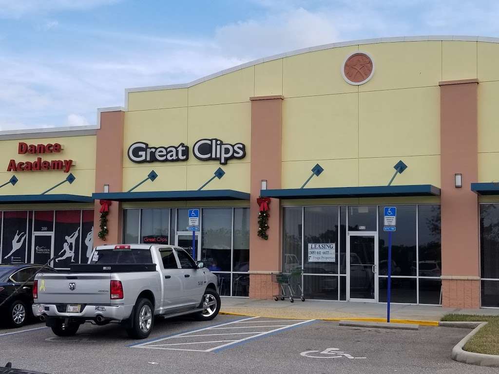 Great Clips | 7965 FL-50 Ste A400, Groveland, FL 34736, USA | Phone: (352) 429-0014