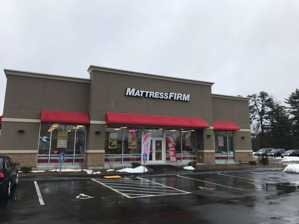 Mattress Firm Amherst Plaza | 131 NH-101A, Amherst, NH 03031 | Phone: (603) 579-4700