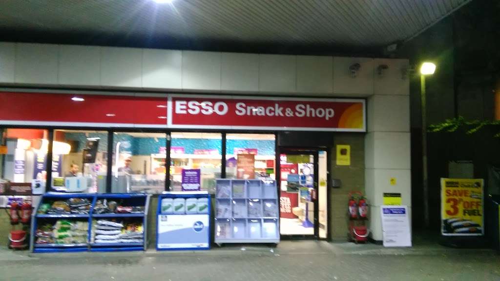Esso | 37a Shooters Hill Rd, London SE3 7HS, UK | Phone: 020 8341 1642