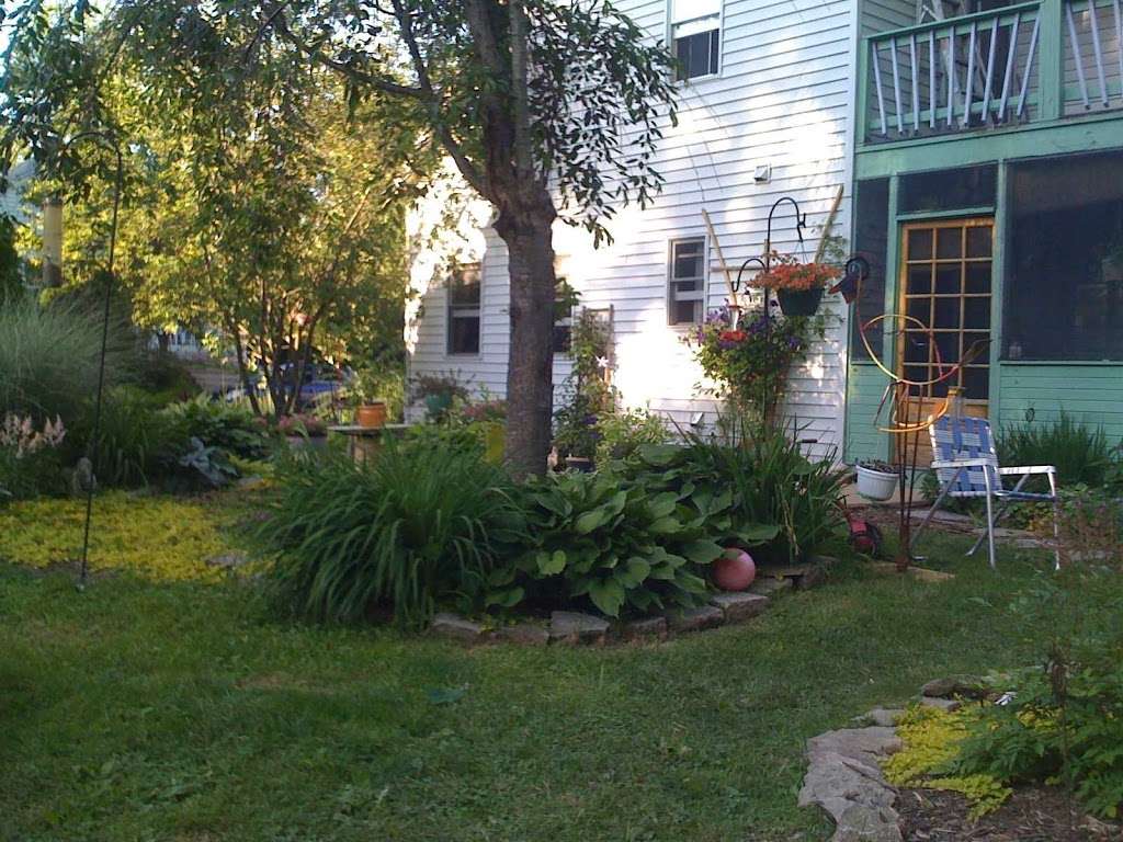 Fairview Bed and Breakfast | 319 N Fairview St, Bloomington, IN 47404 | Phone: (812) 339-1209