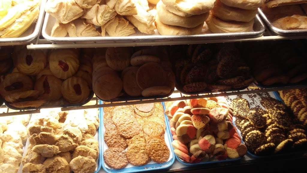 El Aguila Bakery | 5028 Huntington Dr S, Los Angeles, CA 90032, USA | Phone: (323) 222-1925