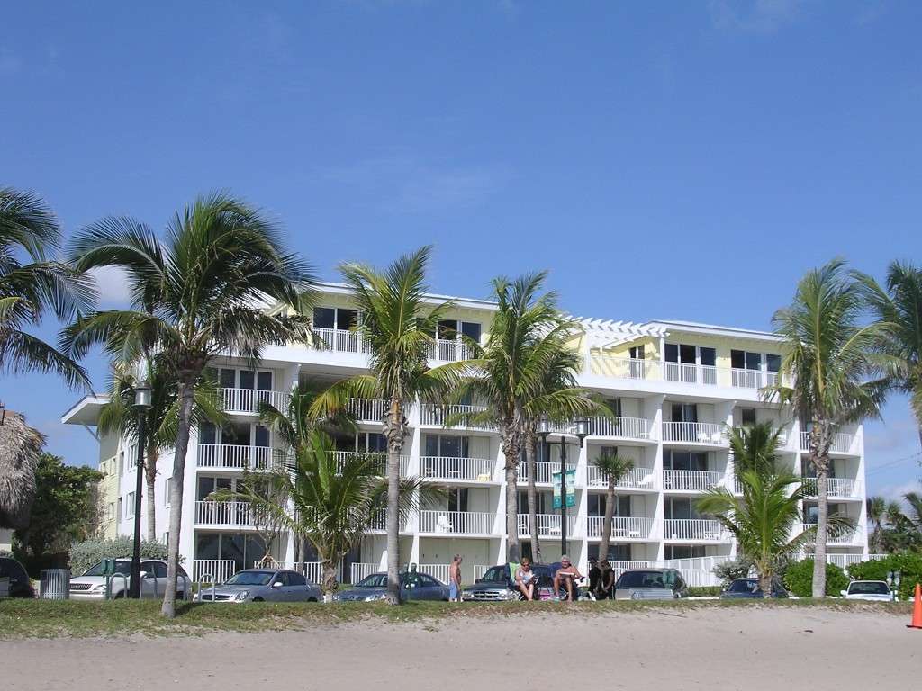 Ocean Club at Deerfield Beach | 2080 E Hillsboro Blvd, Deerfield Beach, FL 33441, USA | Phone: (954) 427-8400