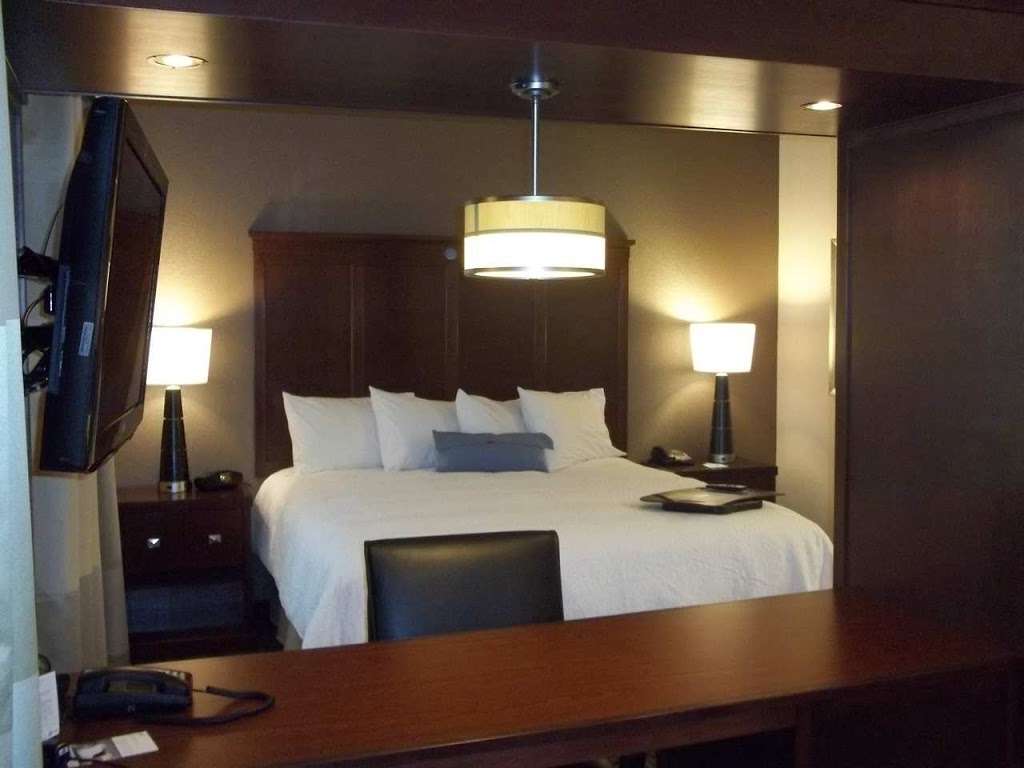 Hampton Inn & Suites Houston/Pasadena | 4741 East Sam Houston Pkwy S, Pasadena, TX 77505 | Phone: (281) 998-3300