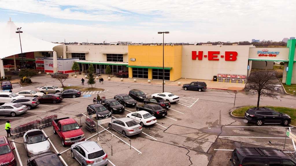 H-E-B | 10100 Beechnut St, Houston, TX 77072, USA | Phone: (281) 564-5201