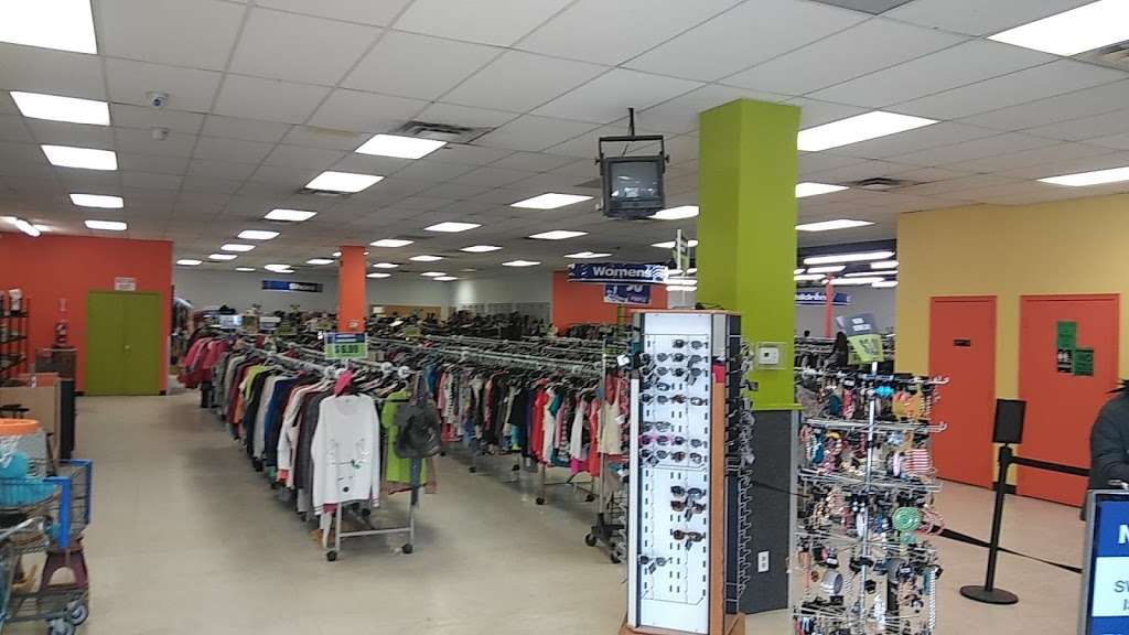 Goodwill Retail Store and Donation Center | 5831 Buckeystown Pike, Frederick, MD 21704, USA | Phone: (301) 668-5363