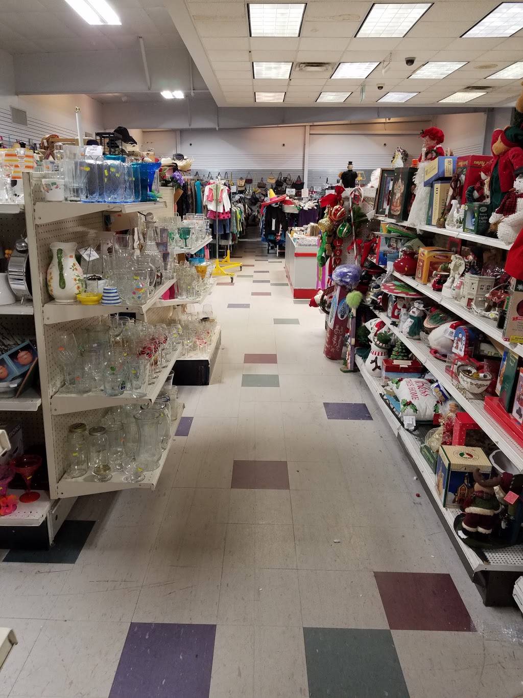 Goodwill | 1700 S 17th St, Lincoln, NE 68502, USA | Phone: (402) 438-1109