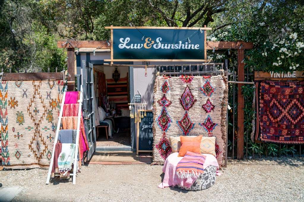 Luv & Sunshine | 151 N Topanga Canyon Blvd, Topanga, CA 90290 | Phone: (310) 467-1986