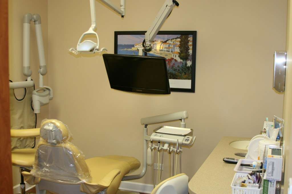 Lakemoor Dental Implants & Orthodontics | 28956 IL-120, Lakemoor, IL 60051 | Phone: (815) 363-8888