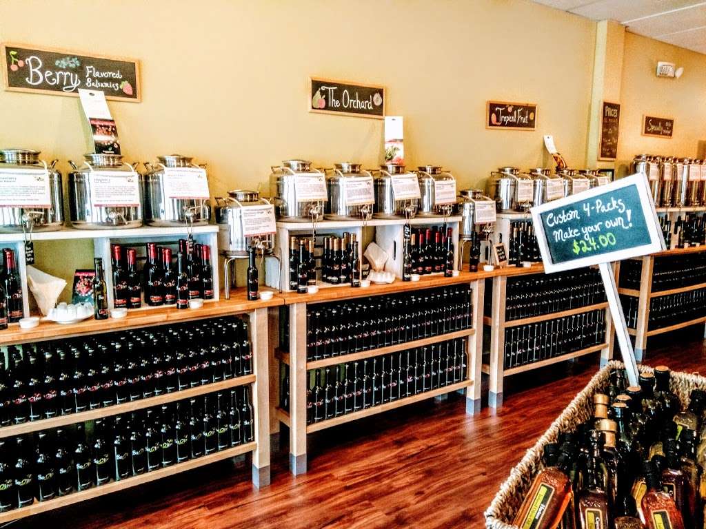 So Olive Oil & Vinegar Shop | 125 Mill St, Occoquan, VA 22125 | Phone: (571) 398-2377