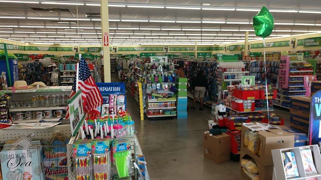 Dollar Tree | 13490 NW 7th Ave, North Miami, FL 33168, USA | Phone: (305) 428-1366