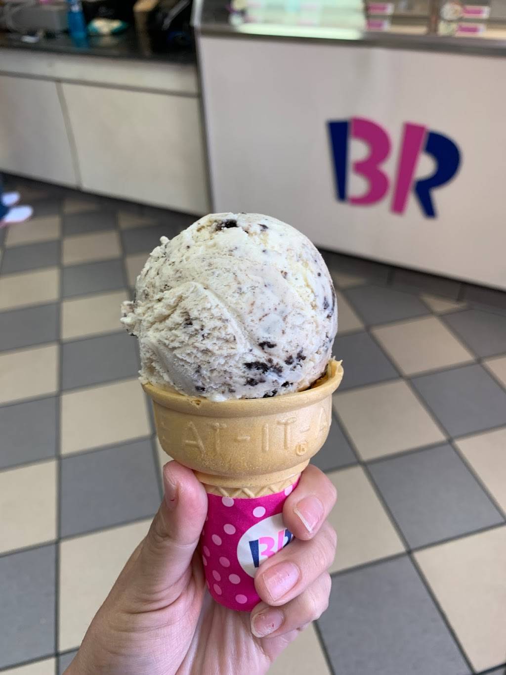 Baskin-Robbins | 7685 N Blackstone Ave, Fresno, CA 93720, USA | Phone: (559) 438-8790