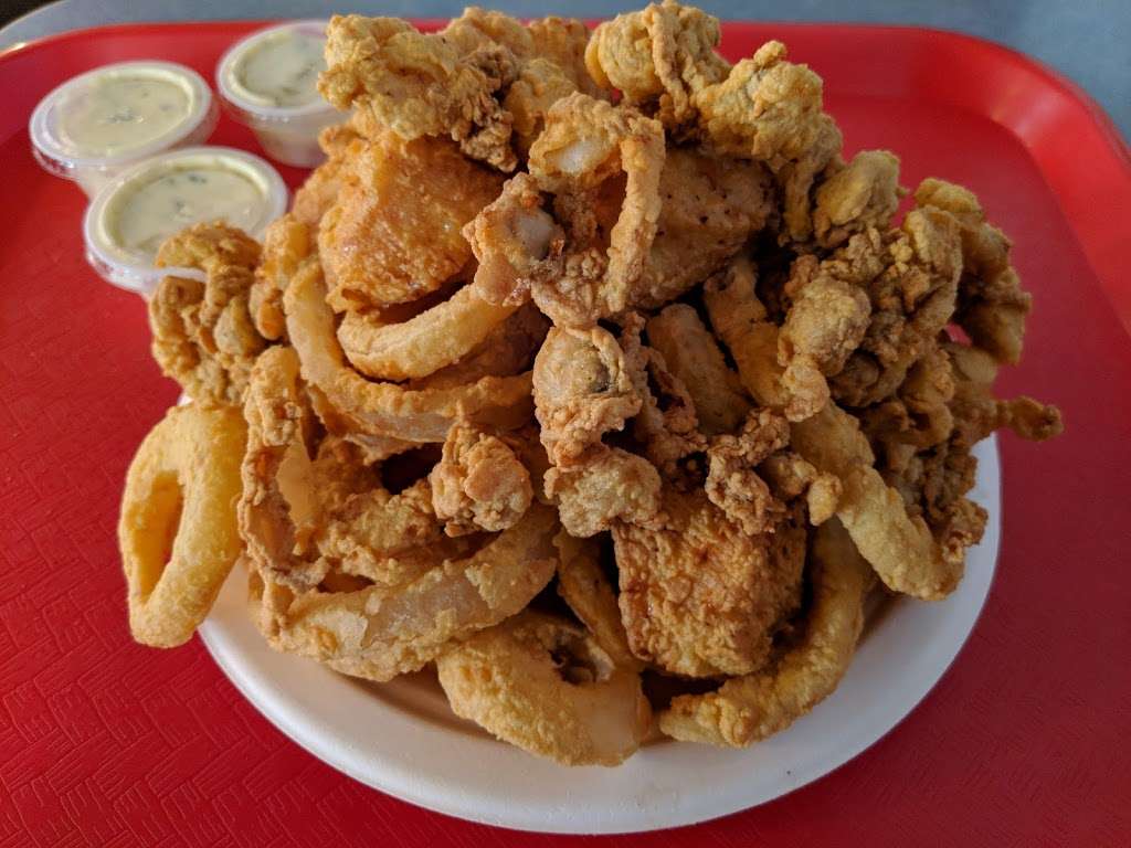 Essex Seafood | 143 Eastern Ave, Essex, MA 01929, USA | Phone: (978) 768-7233