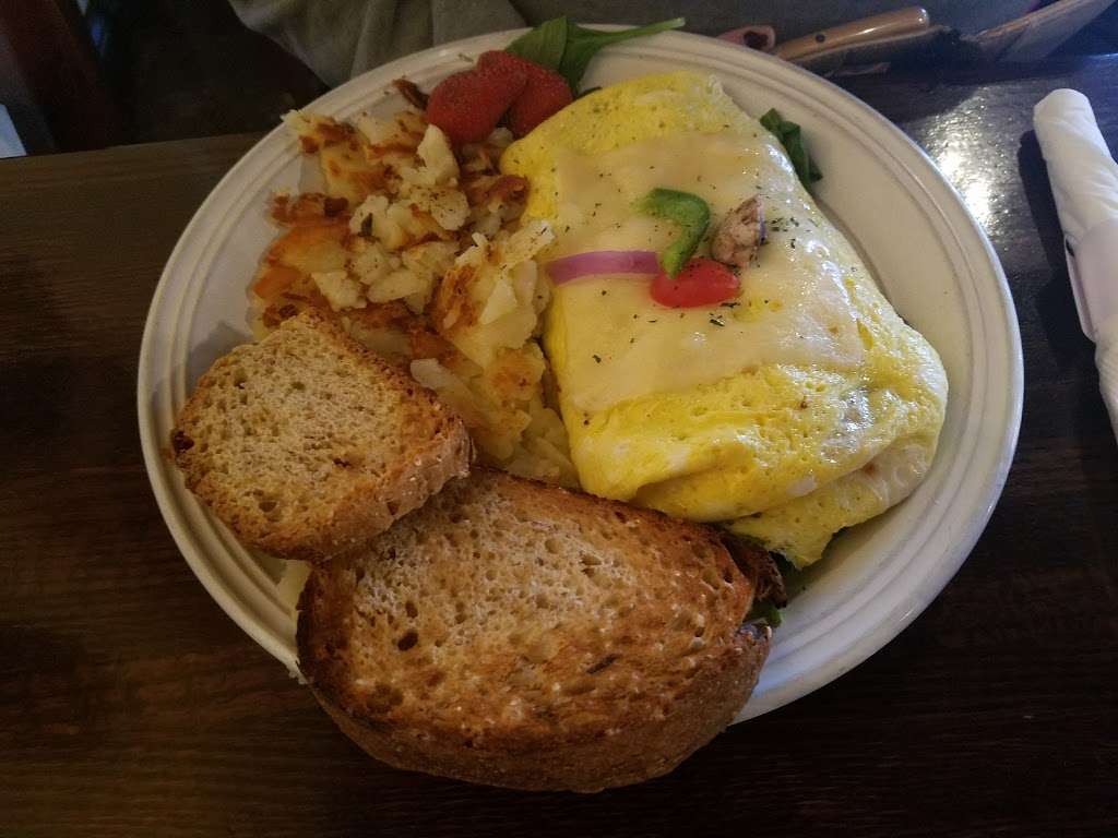 Benedict Breakfast & Lunch | 1103 Joliet St, Dyer, IN 46311, USA | Phone: (219) 440-7948