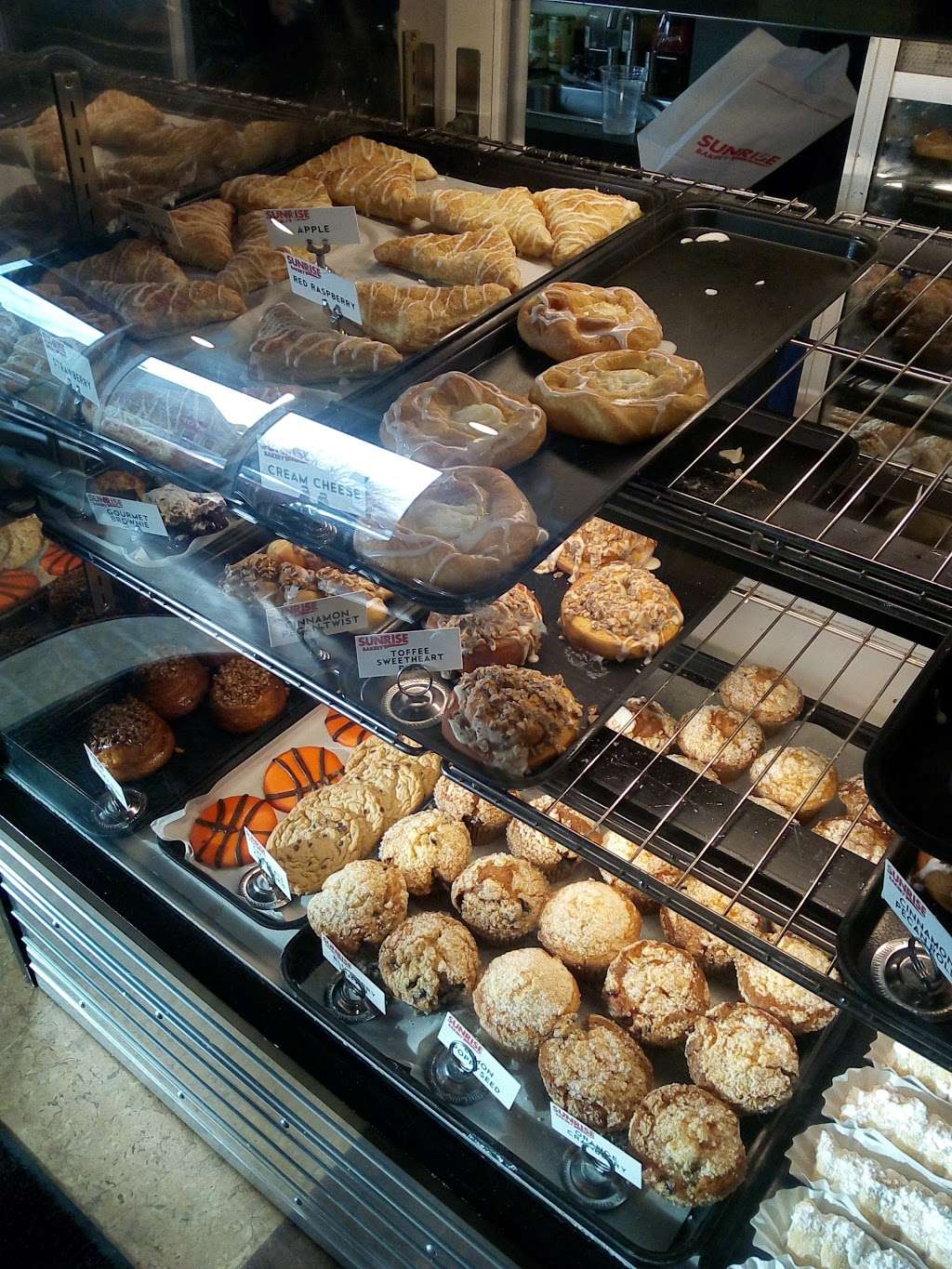 Sunrise Bakery | 101 W Broadway St, Fortville, IN 46040, USA | Phone: (317) 485-7574