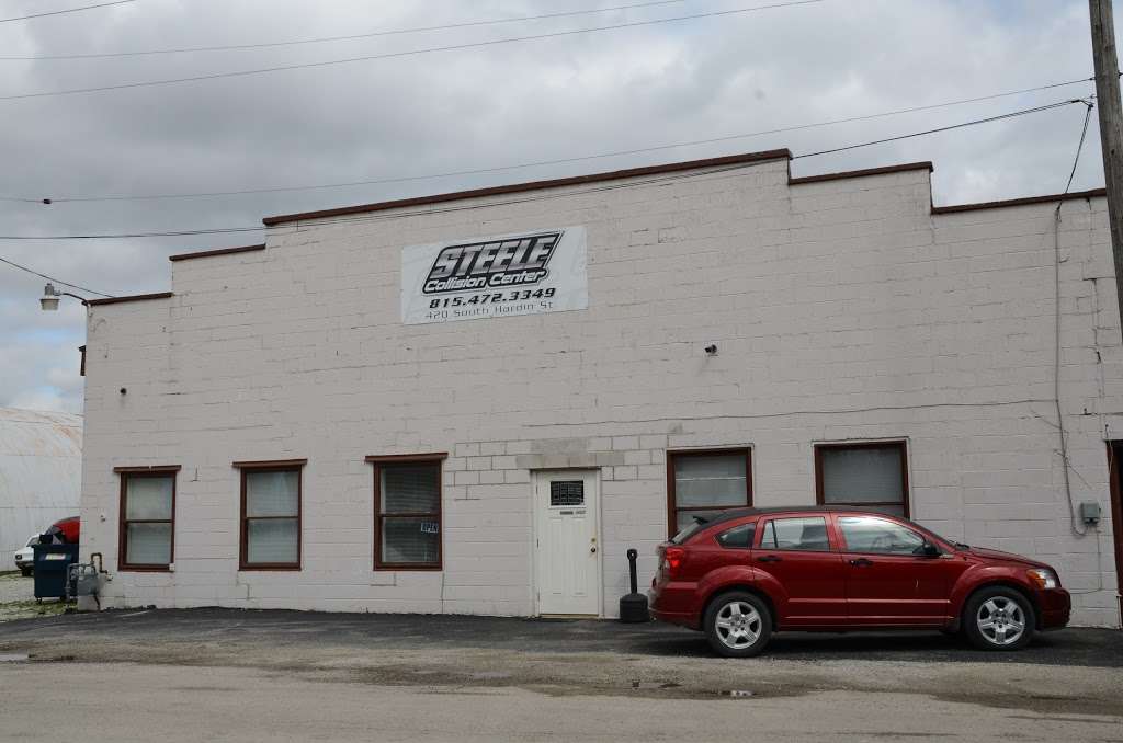 Steele Collision Repair Center | 420 Hardin St, Momence, IL 60954, USA | Phone: (815) 472-3349