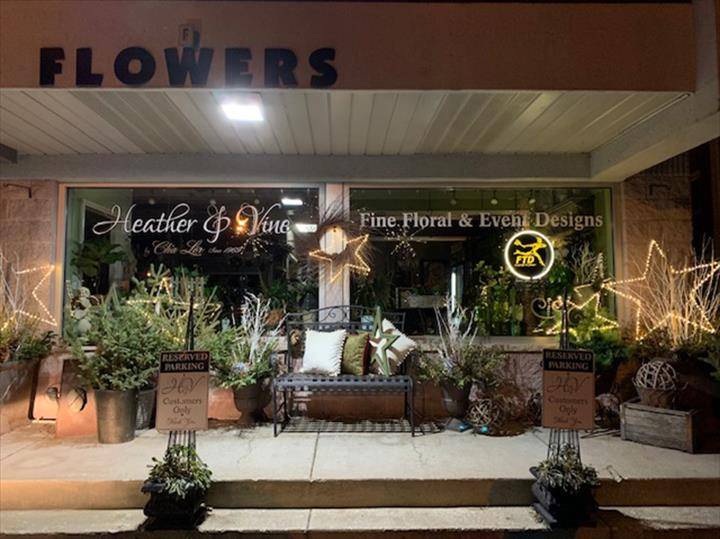 Heather & Vine Fine Floral Design | 6960 Wolf Rd, Indian Head Park, IL 60525, USA | Phone: (708) 246-6661