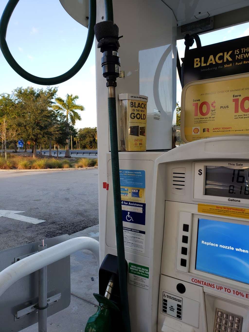 Shell - gas station  | Photo 4 of 10 | Address: Floridas Turnpike MM 64/65, Pompano Beach, FL 33064, USA | Phone: (954) 978-8714