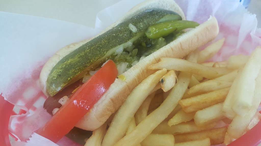 Arnies Dog House | 1503 Indianapolis Blvd, Whiting, IN 46394 | Phone: (219) 659-3004