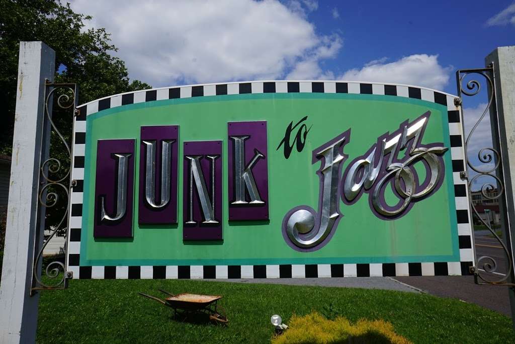 Junk To Jazz | 2308 Lancaster Pike, Reading, PA 19607, USA | Phone: (610) 775-3510