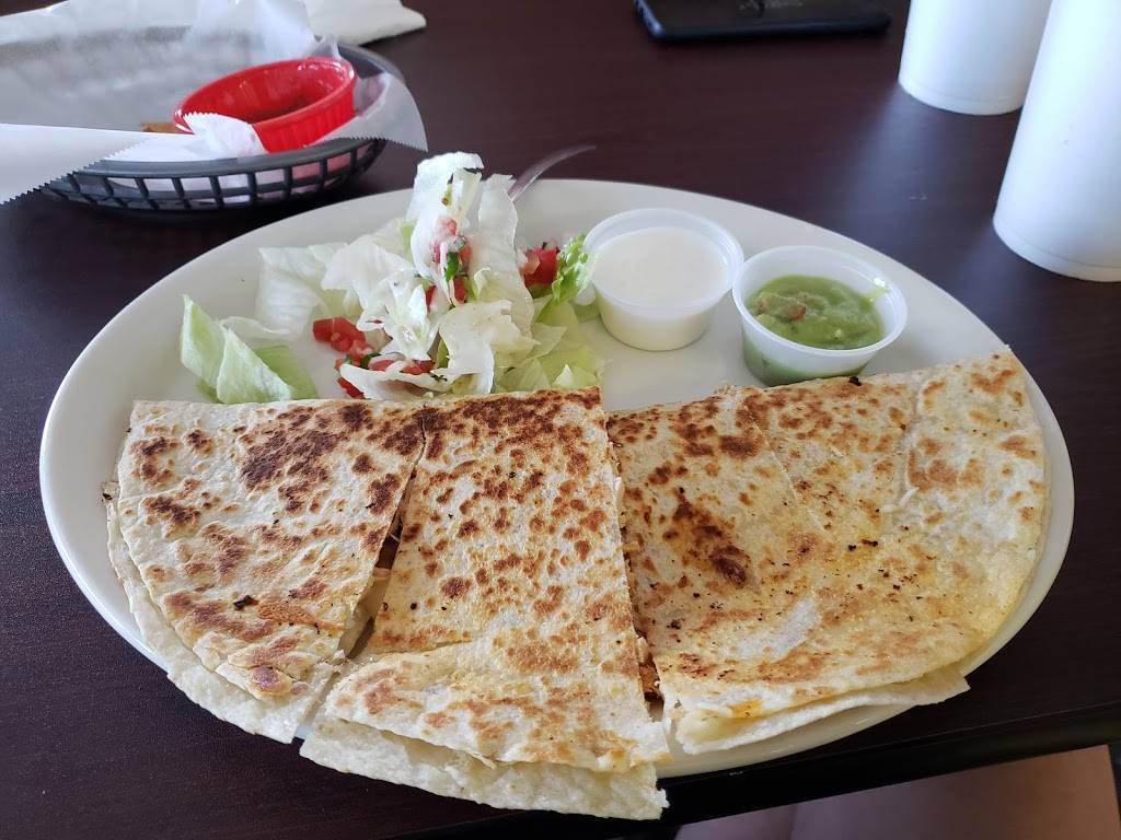 Las Rosas | Mexican Restaurant and Pub | 2982 E Central Ave, Fresno, CA 93725, USA | Phone: (559) 497-1743