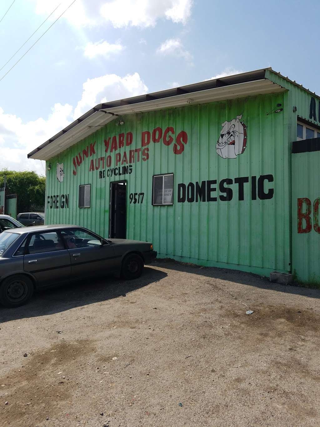 Junk Yard Dogs Auto Parts | 9517 New Laredo Hwy, San Antonio, TX 78211, USA | Phone: (210) 623-2100