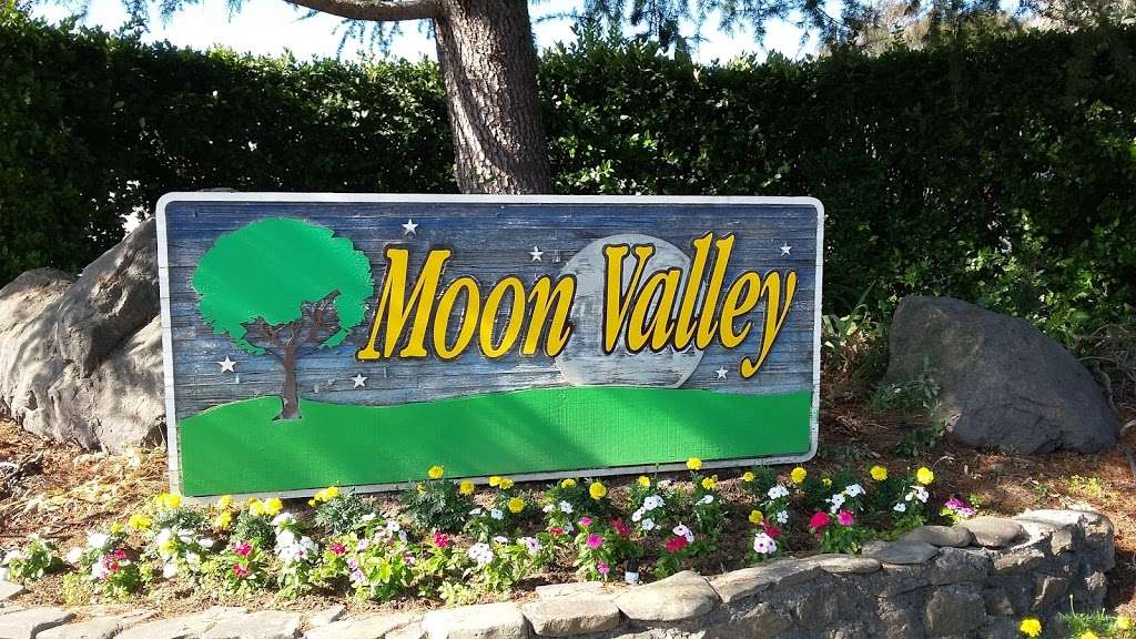 Moon Valley | 1001 5th St W, Sonoma, CA 95476, USA | Phone: (707) 996-2818