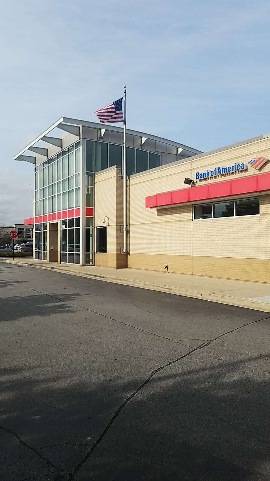 Bank of America Financial Center | 3260 W Belmont Ave, Chicago, IL 60618, USA | Phone: (773) 463-4684