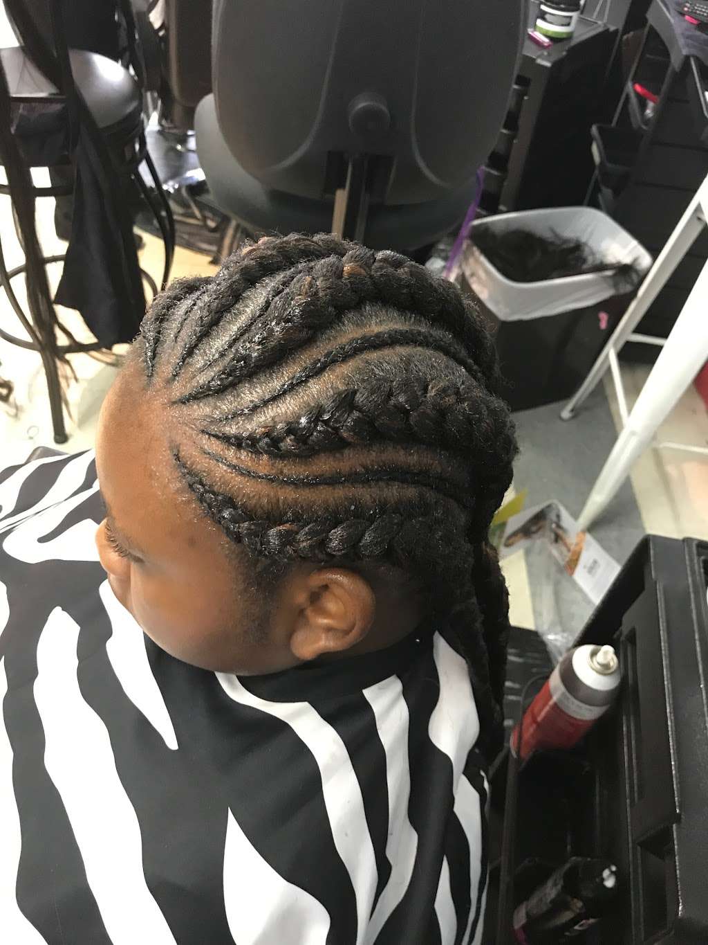 Fatimas African Hair Braiding | 5611 W North Ave, Milwaukee, WI 53208, USA | Phone: (414) 871-8774