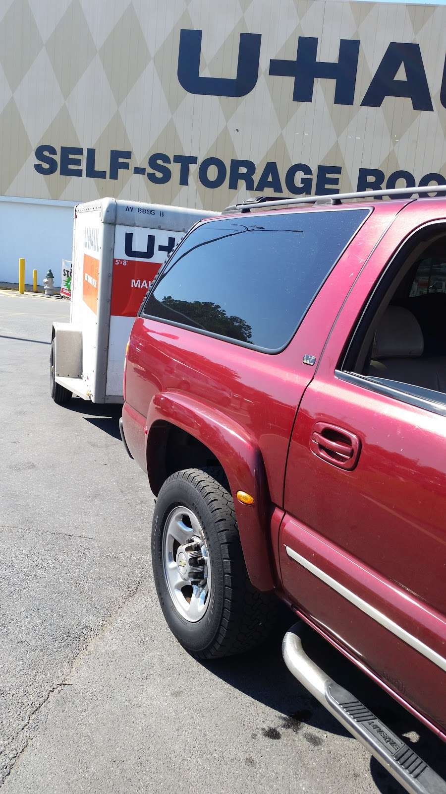 U-Haul Moving & Storage of Hyattsville | 2421 Chillum Rd, Avondale, MD 20782, USA | Phone: (301) 403-1521