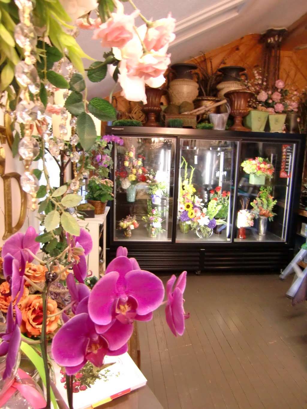 LC Floral Designs | 204 E, US-90 ALT, Richmond, TX 77406, USA | Phone: (281) 342-8839