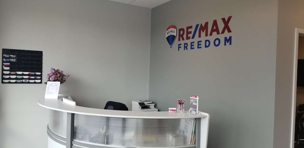 RE/MAX FREEDOM - The Villages Central | 5625 Seven Mile Dr Ste 104, Wildwood, FL 34785, USA | Phone: (352) 559-0911