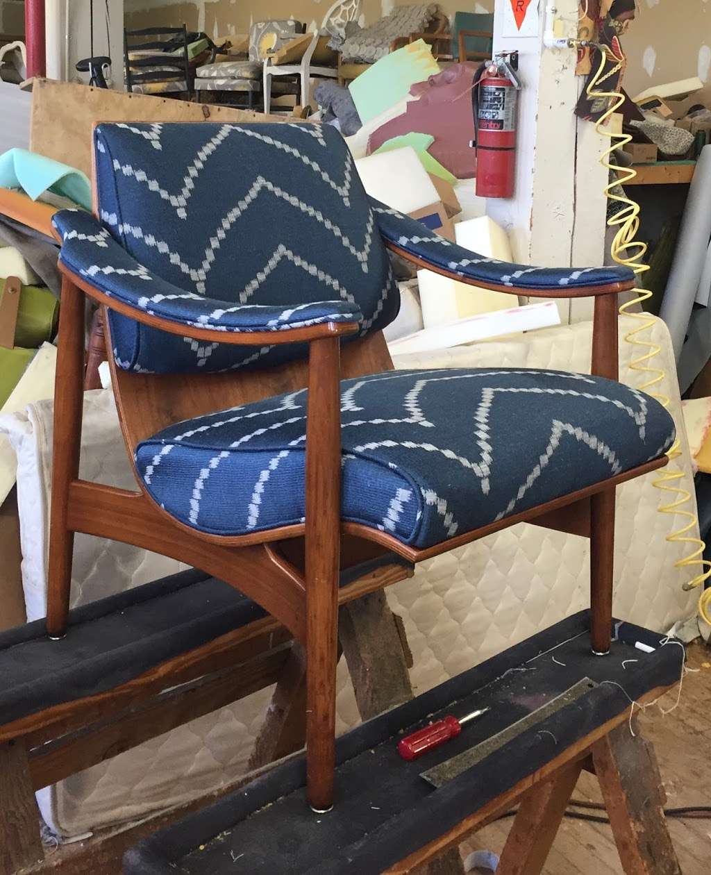 J & T Upholstery Inc | 1223 S 23rd St #2, Milwaukee, WI 53204, USA | Phone: (414) 645-8222