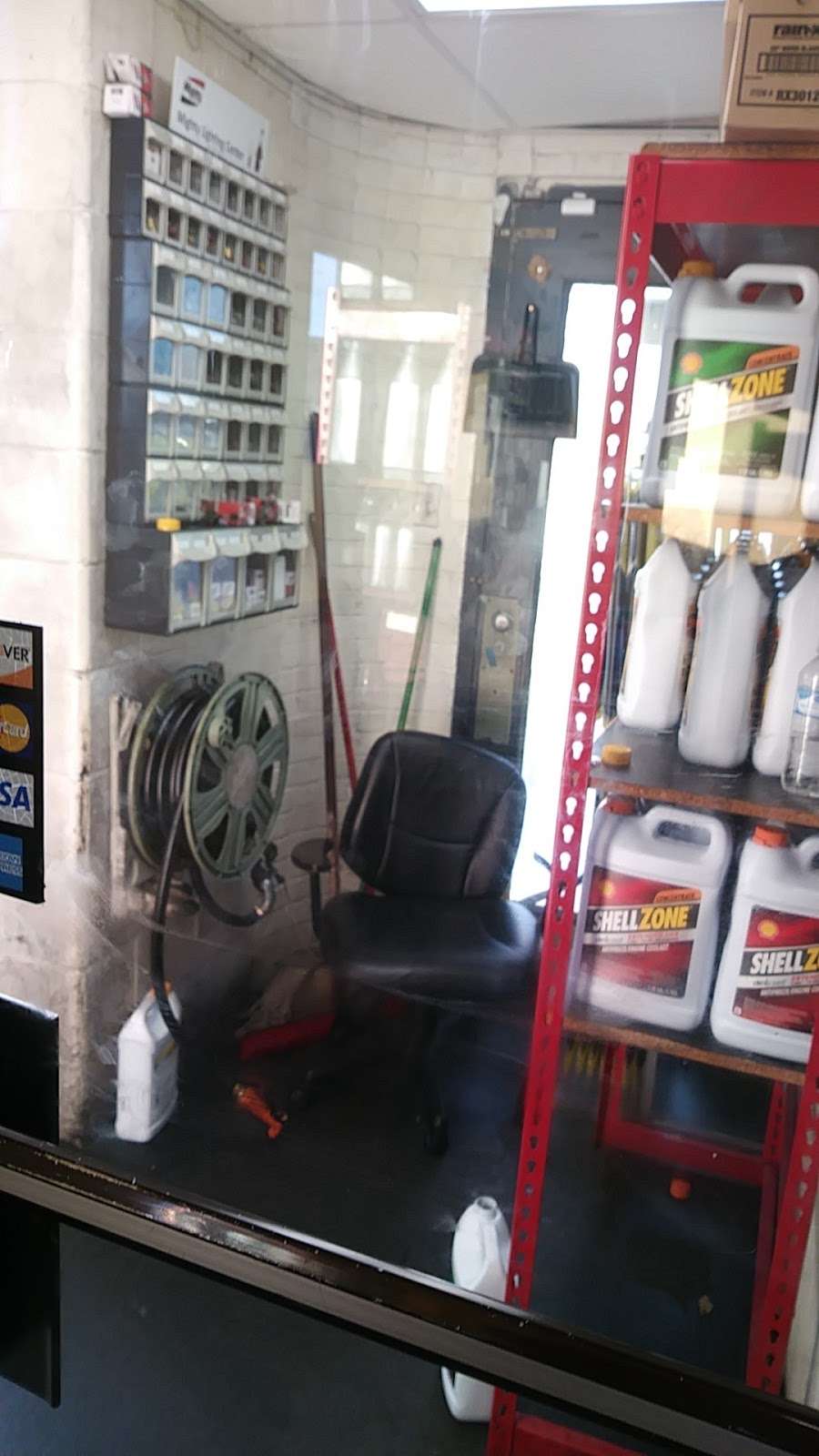 Pro QuickLube | 1020 N Westmoreland Rd, Dallas, TX 75211, USA | Phone: (214) 467-7552