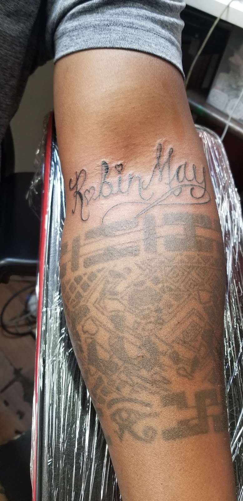 Tinys Ink | 9707 International Blvd, Oakland, CA 94603, USA | Phone: (510) 924-7028