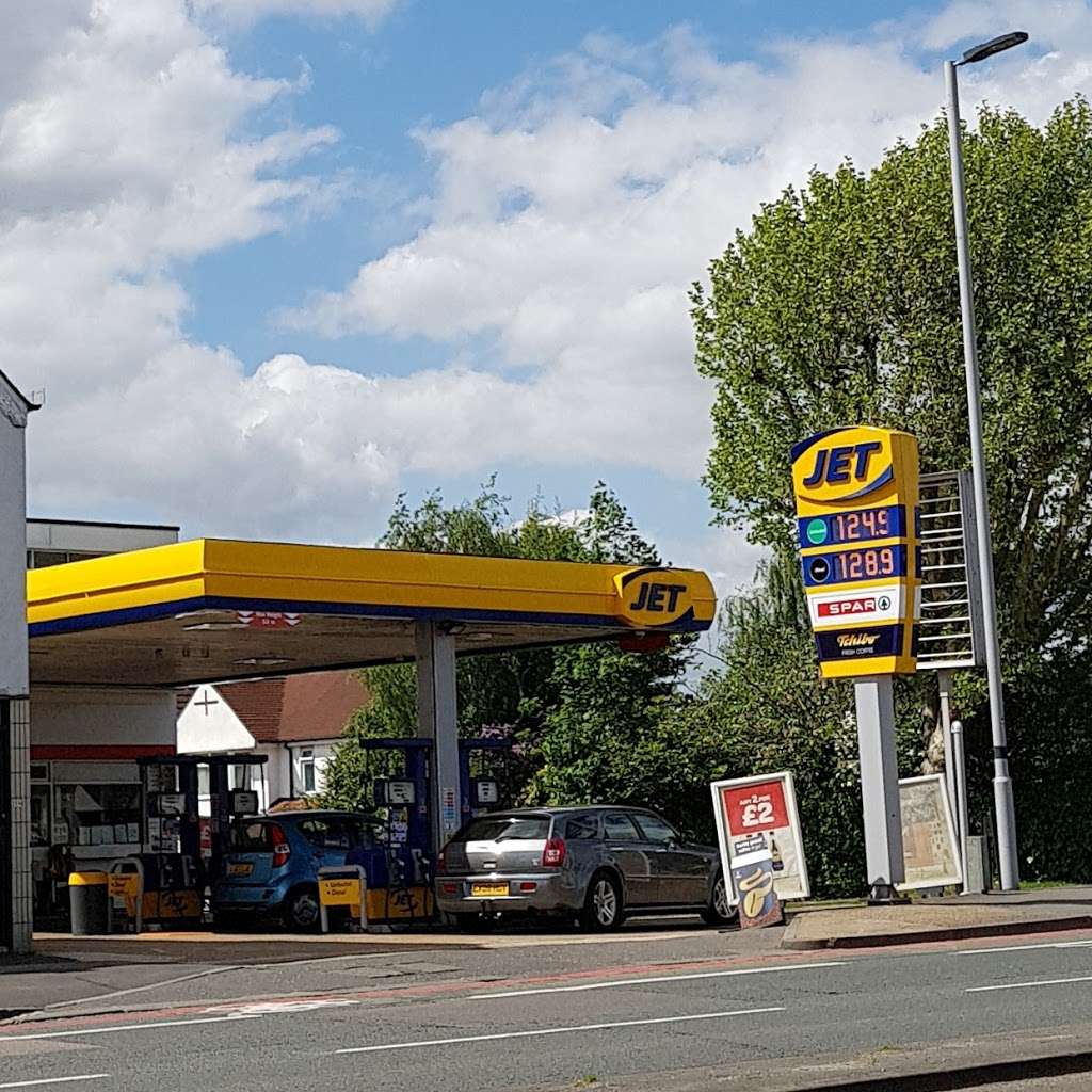 Jet Petrol Station | Hook Rd, Chessington KT9 1PL, UK | Phone: 020 8397 4345