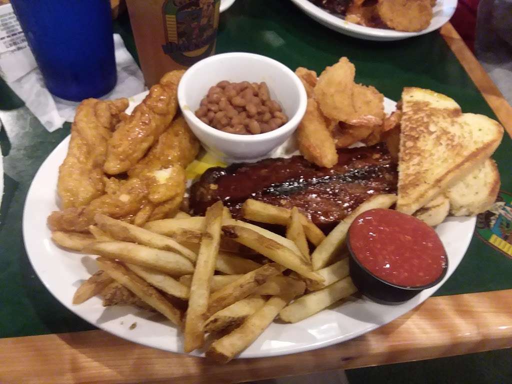 Gators Dockside | 5142 Dr Phillips Blvd, Orlando, FL 32819 | Phone: (407) 770-6049