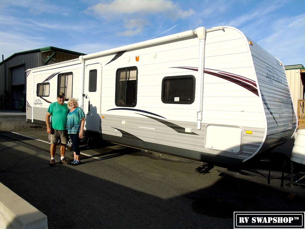 RV Swapshop | 14400 US-441, Summerfield, FL 34491, USA | Phone: (352) 347-6157