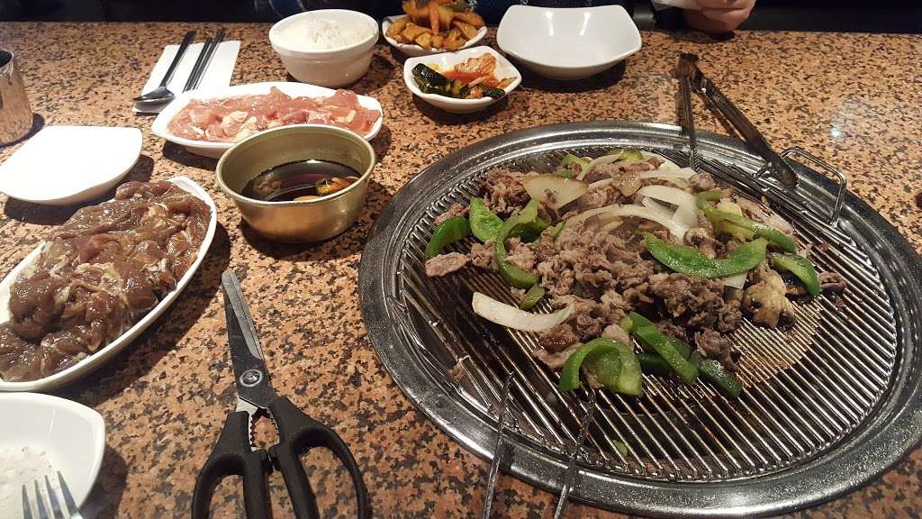 Moon BBQ #3 | 3747 Foothill Blvd, La Crescenta, CA 91214, USA | Phone: (818) 957-1442